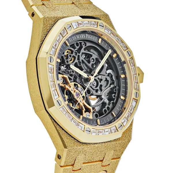 Watchbox-audemars-piguet-royal-oak-15412ba-zg-1224ba-01-double-balance-wheel-frosted-openworked-yellow-gold-wbq9g23-exclusive-3.webp Watchbox-audemars-piguet-royal-oak-15412ba-zg-1224ba-01-double-balance-wheel-frosted-openworked-yellow-gold-wbq9g23-exclusive-3.webp