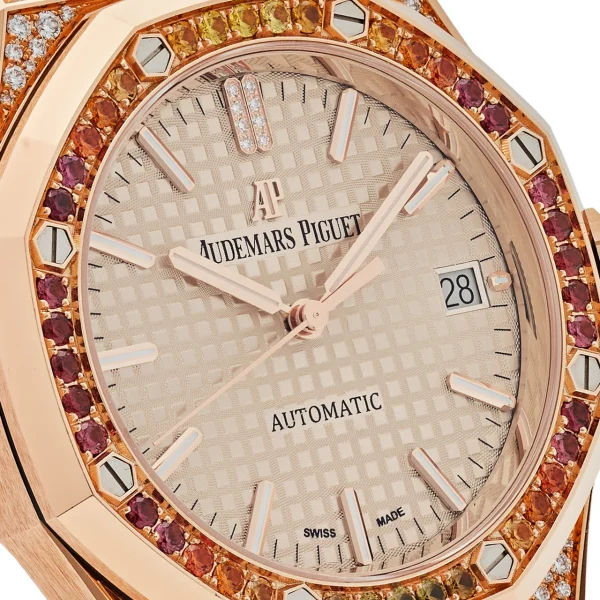 Watchbox-audemars-piguet-royal-oak-15452or-zy-d038ve-01-rose-gold-and-diamonds-wbf2te9-exclusive-5.webp Watchbox-audemars-piguet-royal-oak-15452or-zy-d038ve-01-rose-gold-and-diamonds-wbf2te9-exclusive-5.webp