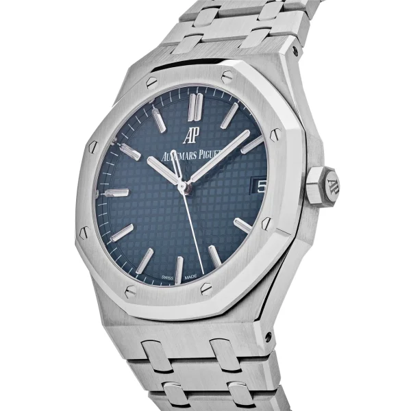 Watchbox-audemars-piguet-royal-oak-15500st-oo-1220st-01-selfwinding-stainless-steel-blue-dial-wbdrjy5-exclusive-3.webp Watchbox-audemars-piguet-royal-oak-15500st-oo-1220st-01-selfwinding-stainless-steel-blue-dial-wbdrjy5-exclusive-3.webp