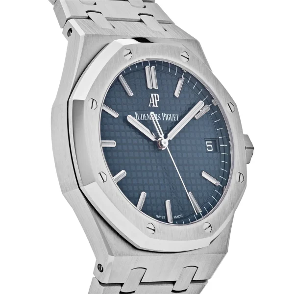 Watchbox-audemars-piguet-royal-oak-15500st-oo-1220st-01-selfwinding-stainless-steel-blue-dial-wbdrjy5-exclusive-4.webp Watchbox-audemars-piguet-royal-oak-15500st-oo-1220st-01-selfwinding-stainless-steel-blue-dial-wbdrjy5-exclusive-4.webp