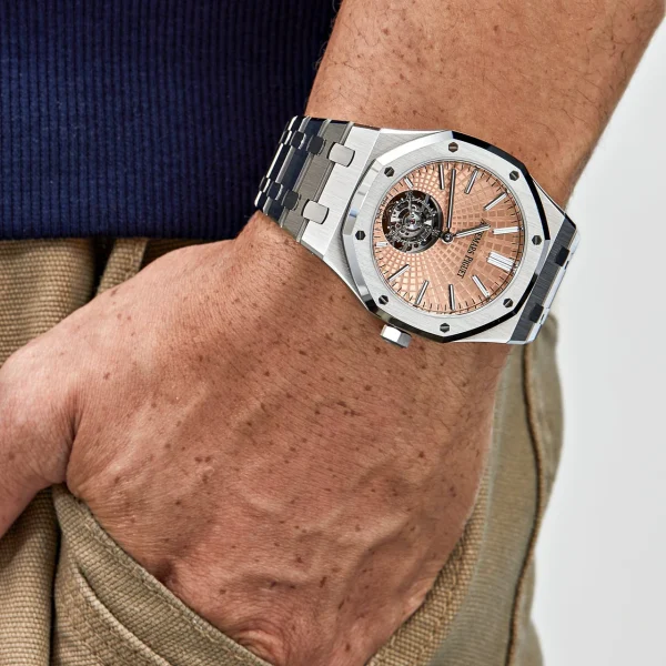 Watchbox-audemars-piguet-royal-oak-26531ti-oo-1220ti-01-selfwinding-flying-tourbillon-titanium-salmon-dial-limited-edition-2024-wbsf6wj-exclusive-2.webp Watchbox-audemars-piguet-royal-oak-26531ti-oo-1220ti-01-selfwinding-flying-tourbillon-titanium-salmon-dial-limited-edition-2024-wbsf6wj-exclusive-2.webp