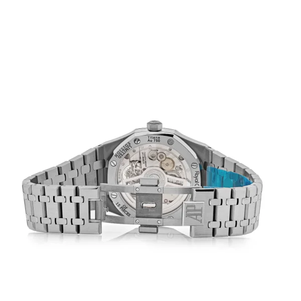 Watchbox-audemars-piguet-royal-oak-26532ic-ee-1220ti-01-selfwinding-flying-tourbillon-titanium-white-gold-emerald-bezel-limited-edition-2024-wb31j94-exclusive-6.webp Watchbox-audemars-piguet-royal-oak-26532ic-ee-1220ti-01-selfwinding-flying-tourbillon-titanium-white-gold-emerald-bezel-limited-edition-2024-wb31j94-exclusive-6.webp