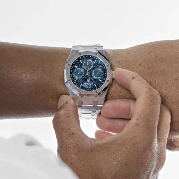 Watchbox-audemars-piguet-royal-oak-26574bc-oo-1220bc-02-john-mayer-wbt9uk7-exclusive-2.webp Watchbox-audemars-piguet-royal-oak-26574bc-oo-1220bc-02-john-mayer-wbt9uk7-exclusive-2.webp