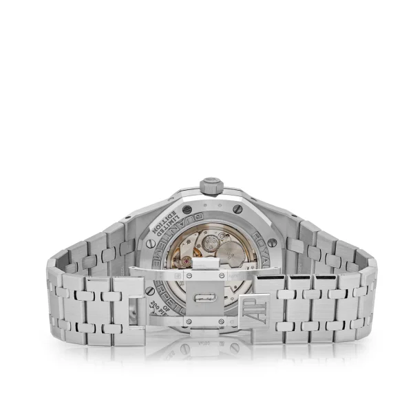 Watchbox-audemars-piguet-royal-oak-26574bc-oo-1220bc-02-john-mayer-wbt9uk7-exclusive-6.webp Watchbox-audemars-piguet-royal-oak-26574bc-oo-1220bc-02-john-mayer-wbt9uk7-exclusive-6.webp
