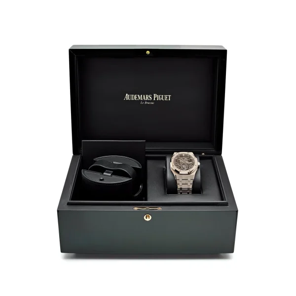 Watchbox-audemars-piguet-royal-oak-26735sg-oo-1320sg-01-selfwinding-flying-tourbillon-openworked-wbwj7g2-exclusive-7.webp Watchbox-audemars-piguet-royal-oak-26735sg-oo-1320sg-01-selfwinding-flying-tourbillon-openworked-wbwj7g2-exclusive-7.webp