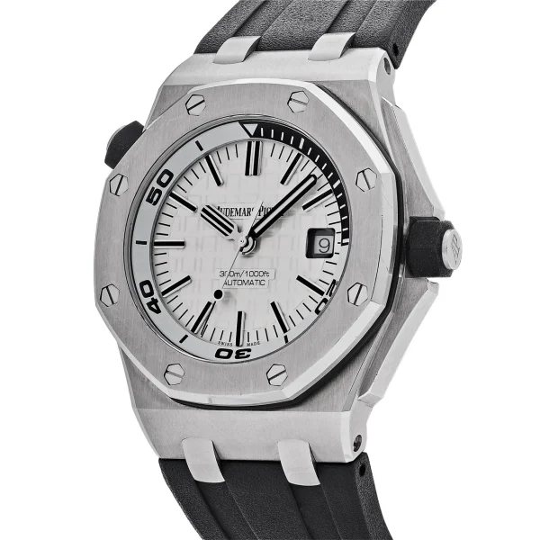 Watchbox-audemars-piguet-royal-oak-offshore-15710st-oo-a002ca-02-diver-stainless-steel-white-dial-wb6x24u-exclusive-3.webp Watchbox-audemars-piguet-royal-oak-offshore-15710st-oo-a002ca-02-diver-stainless-steel-white-dial-wb6x24u-exclusive-3.webp