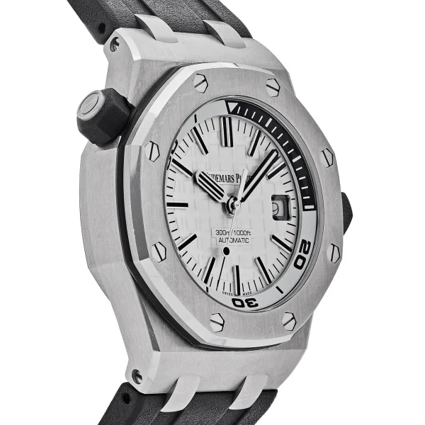 Watchbox-audemars-piguet-royal-oak-offshore-15710st-oo-a002ca-02-diver-stainless-steel-white-dial-wb6x24u-exclusive-4.webp Watchbox-audemars-piguet-royal-oak-offshore-15710st-oo-a002ca-02-diver-stainless-steel-white-dial-wb6x24u-exclusive-4.webp