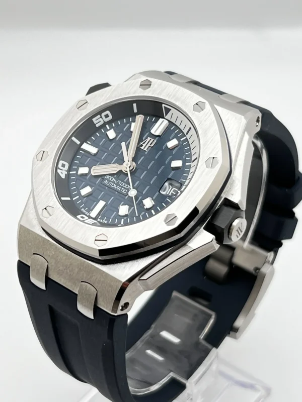 Watchbox-audemars-piguet-royal-oak-offshore-15720st-oo-a027ca-01-diver-stainless-steel-blue-dial-wbq94xj-exclusive-4.webp Watchbox-audemars-piguet-royal-oak-offshore-15720st-oo-a027ca-01-diver-stainless-steel-blue-dial-wbq94xj-exclusive-4.webp