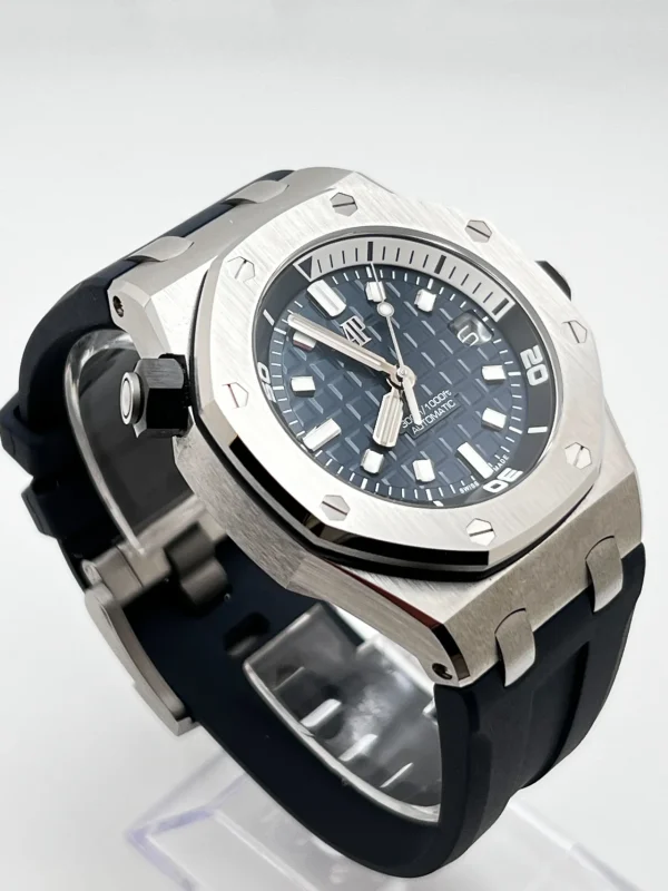 Watchbox-audemars-piguet-royal-oak-offshore-15720st-oo-a027ca-01-diver-stainless-steel-blue-dial-wbq94xj-exclusive-5.webp Watchbox-audemars-piguet-royal-oak-offshore-15720st-oo-a027ca-01-diver-stainless-steel-blue-dial-wbq94xj-exclusive-5.webp