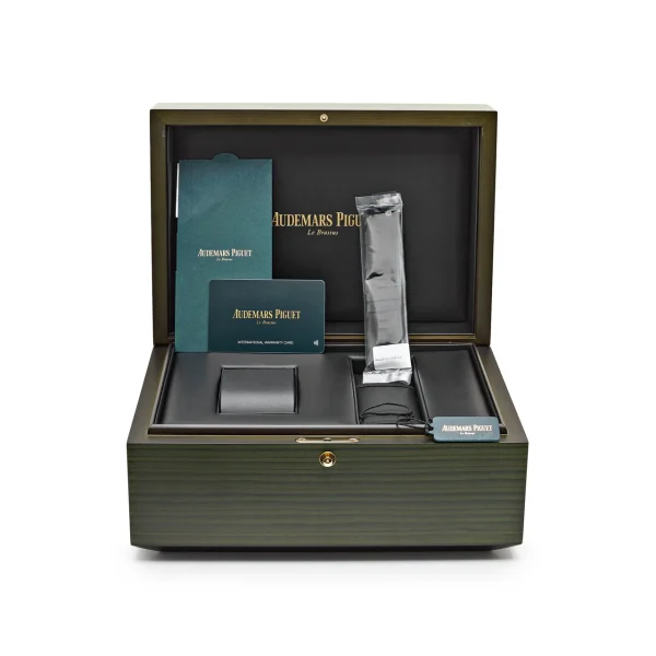 Watchbox-audemars-piguet-royal-oak-offshore-26622ce-oo-d062ca-01-flying-tourbillon-chronograph-limited-edition-wbutvjd-exclusive-8.webp Watchbox-audemars-piguet-royal-oak-offshore-26622ce-oo-d062ca-01-flying-tourbillon-chronograph-limited-edition-wbutvjd-exclusive-8.webp