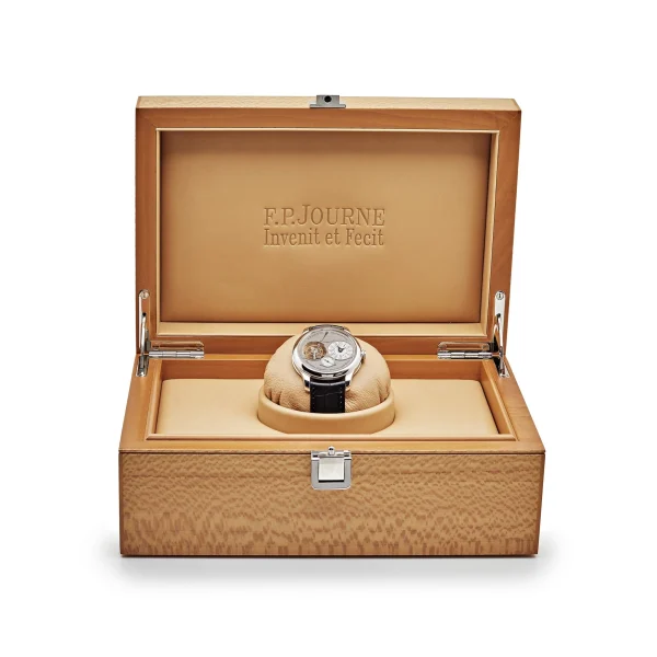 Watchbox-f-p-journe-tourbillon-souverain-platinum-guilloche-silver-dial-wblt1l5-exclusive-7.webp Watchbox-f-p-journe-tourbillon-souverain-platinum-guilloche-silver-dial-wblt1l5-exclusive-7.webp