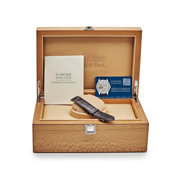 Watchbox-f-p-journe-tourbillon-souverain-platinum-guilloche-silver-dial-wblt1l5-exclusive-8.webp Watchbox-f-p-journe-tourbillon-souverain-platinum-guilloche-silver-dial-wblt1l5-exclusive-8.webp