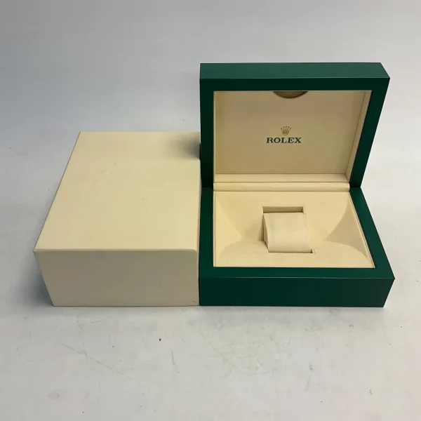 Watchbox-gmt-master-ii-116718-wbx8ur5-exclusive-4.webp Watchbox-gmt-master-ii-116718-wbx8ur5-exclusive-4.webp