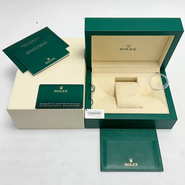 Watchbox-gmt-master-ii-126711-wb5sl9r-exclusive-5.webp Watchbox-gmt-master-ii-126711-wb5sl9r-exclusive-5.webp