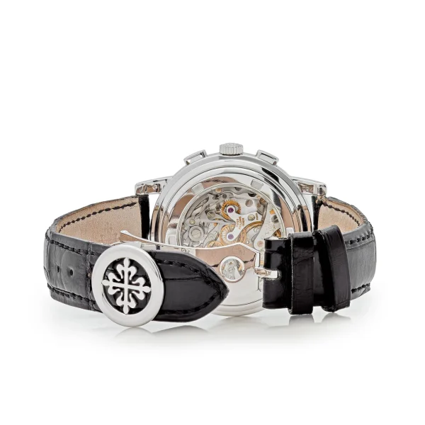 Watchbox-patek-philippe-complications-5070g-001-annual-calendar-chronograph-white-gold-silver-dial-2005-wbkswmu-exclusive-7.webp Watchbox-patek-philippe-complications-5070g-001-annual-calendar-chronograph-white-gold-silver-dial-2005-wbkswmu-exclusive-7.webp