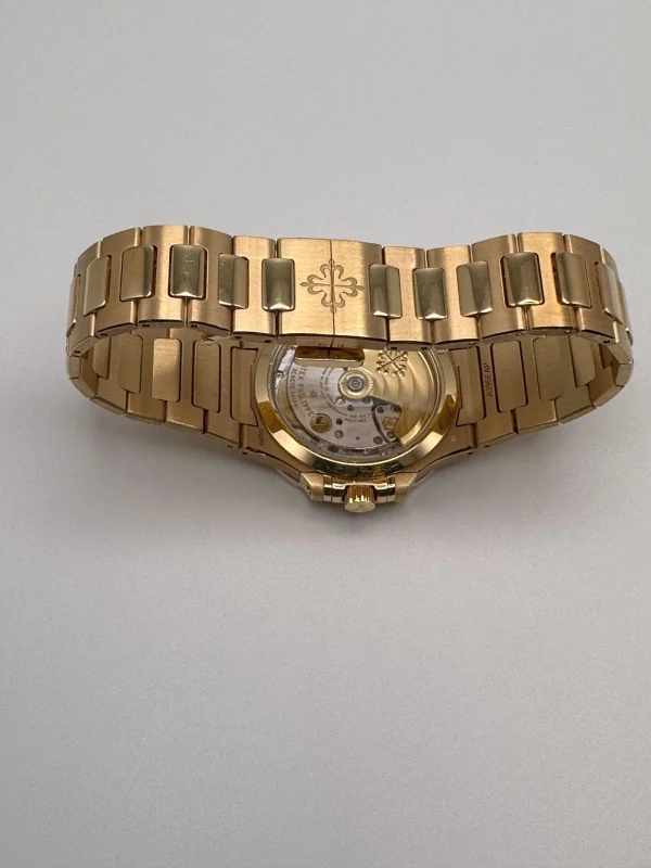 Watchbox-patek-philippe-ladies-nautilus-7118-1r-010-tiffany-co-wb1nh1r-exclusive-5.webp Watchbox-patek-philippe-ladies-nautilus-7118-1r-010-tiffany-co-wb1nh1r-exclusive-5.webp