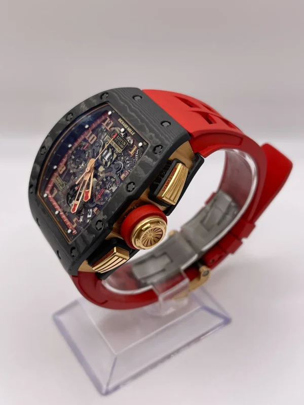 Watchbox-richard-mille-rm-011-romain-grosjean-lotus-f1-carbon-rose-gold-wb15hd2-exclusive-3.webp Watchbox-richard-mille-rm-011-romain-grosjean-lotus-f1-carbon-rose-gold-wb15hd2-exclusive-3.webp