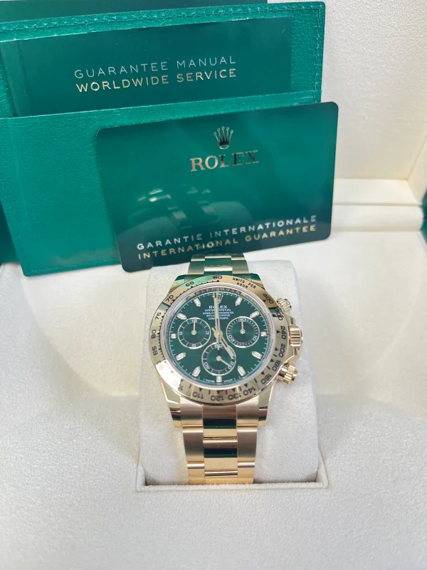 Watchbox-rolex-cosmograph-daytona-116508-40mm-green-arabic-dial-2023-wbdu56o-exclusive-14.webp Watchbox-rolex-cosmograph-daytona-116508-40mm-green-arabic-dial-2023-wbdu56o-exclusive-14.webp