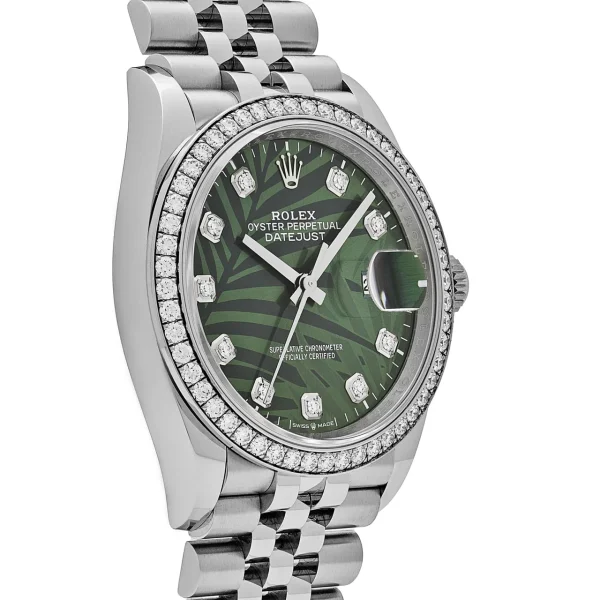 Watchbox-rolex-datejust-126284rbr-stainless-steel-green-palm-frond-diamond-dial-diamond-bezel-wb41knq-exclusive-4.webp Watchbox-rolex-datejust-126284rbr-stainless-steel-green-palm-frond-diamond-dial-diamond-bezel-wb41knq-exclusive-4.webp