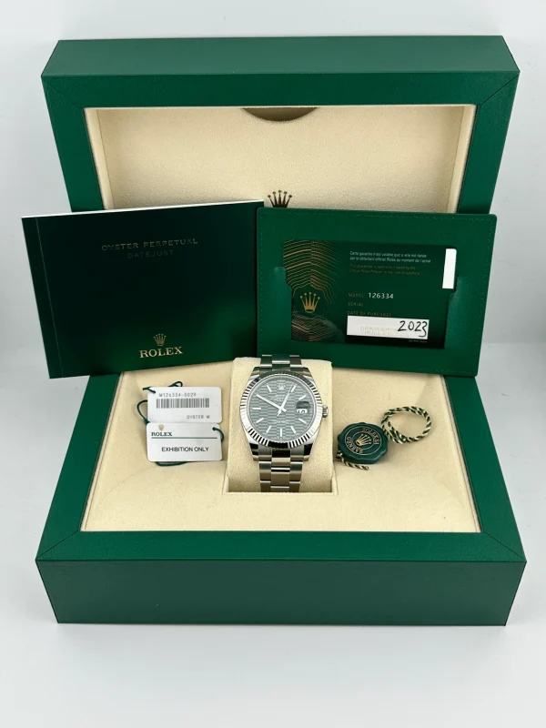 Watchbox-rolex-datejust-126334-stainless-steel-green-motif-dial-oyster-2023-wbss666-exclusive-7.webp Watchbox-rolex-datejust-126334-stainless-steel-green-motif-dial-oyster-2023-wbss666-exclusive-7.webp