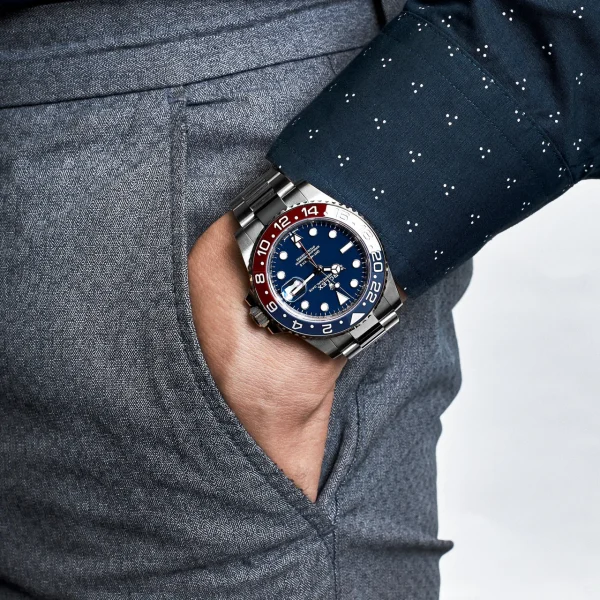 Watchbox-rolex-gmt-master-ii-126719blro-pepsi-white-gold-blue-dial-2021-wbp81n2-exclusive-2.webp Watchbox-rolex-gmt-master-ii-126719blro-pepsi-white-gold-blue-dial-2021-wbp81n2-exclusive-2.webp
