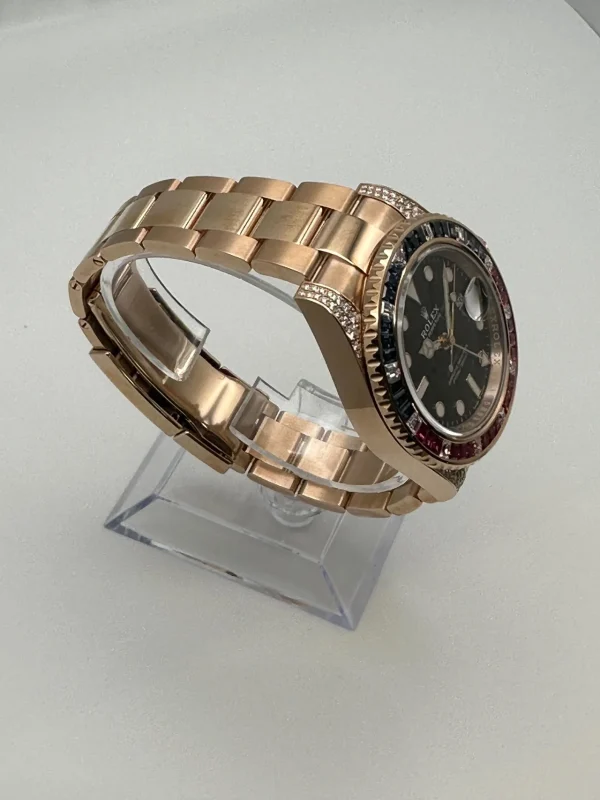 Watchbox-rolex-gmt-master-ii-1267555saru-saru-rose-gold-black-dial-diamond-bezel-wb7gok4-exclusive-4.webp Watchbox-rolex-gmt-master-ii-1267555saru-saru-rose-gold-black-dial-diamond-bezel-wb7gok4-exclusive-4.webp