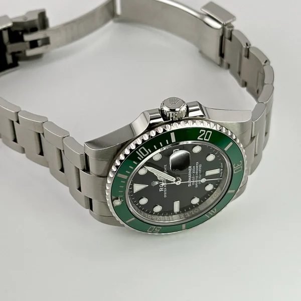 Watchbox-rolex-submariner-date-126610lv-starbucks-stainless-steel-black-dial-2021-wbgw8fb-exclusive-10.webp Watchbox-rolex-submariner-date-126610lv-starbucks-stainless-steel-black-dial-2021-wbgw8fb-exclusive-10.webp